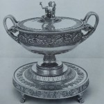 Terrine auf Untersatz von Odiot aus der Münchner Silberkammer