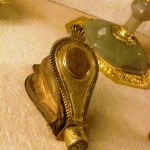 delikates Objekt für ein delikates Thema: Puderblasebalg (Augsburg, um 1700) aus der Schatzkammer der Residenz