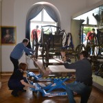 Sicher gelandet: Der Park-Phaeton erreicht sein Ziel im Obergeschoss des Marstallmuseums