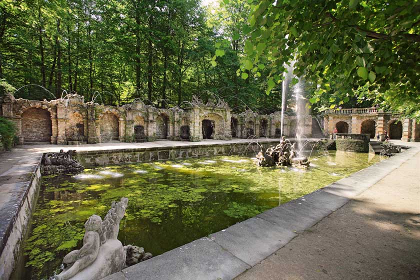 „Untere Grotte“ im Park der Eremitage in Bayreuth
